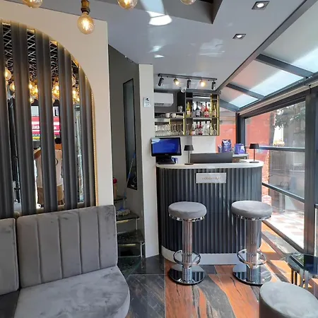 Hotel Madrigal Boutique *