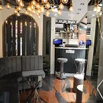 Madrigal Boutique 3*