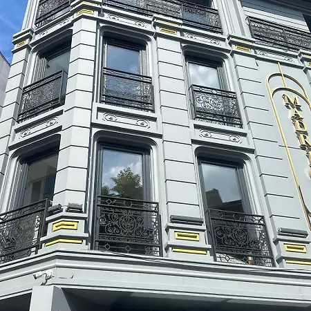 Madrigal Boutique * 이스탄불