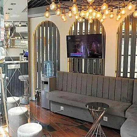 Madrigal Boutique Hotel 3*