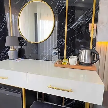 Hotel Madrigal Boutique