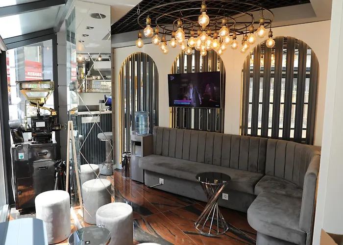 Hotell Madrigal Boutique 3*