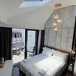 Madrigal Boutique Otel 3*